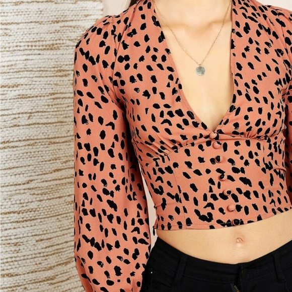 SHEIN animal print top - Picture 2 of 11